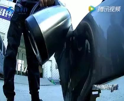 热水能修复汽车的凹坑吗,长安汽车车门凹痕用开水修复