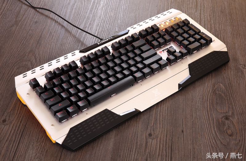 网咖游戏机械键盘好吗,高端网咖游戏键盘推荐