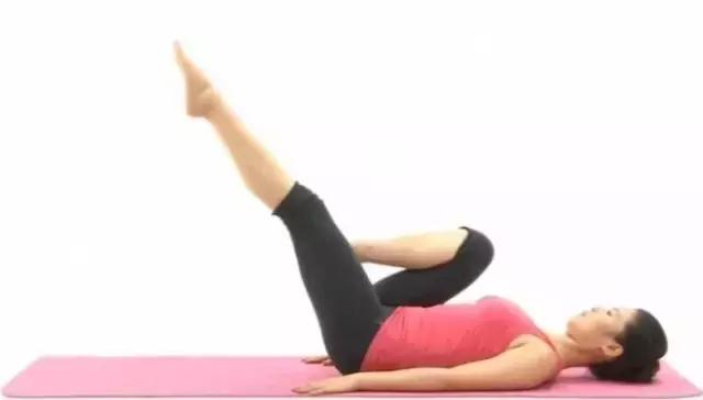 跌打扭伤24小时内是冷敷还是热敷,脚砸肿了24小时内是热敷还是冷敷