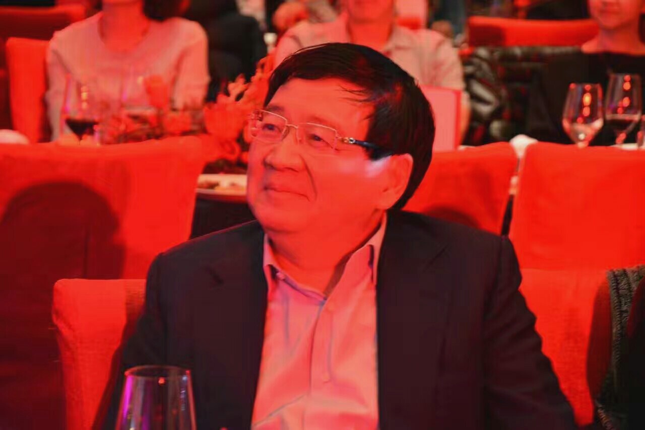 这位大佬过个生日雷军周鸿祎徐小平胡海泉统统到场恭喜