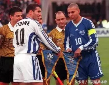 灏忓紑鑴戞礊,灏忓紑鑴戞礊缁忓吀鐗囨