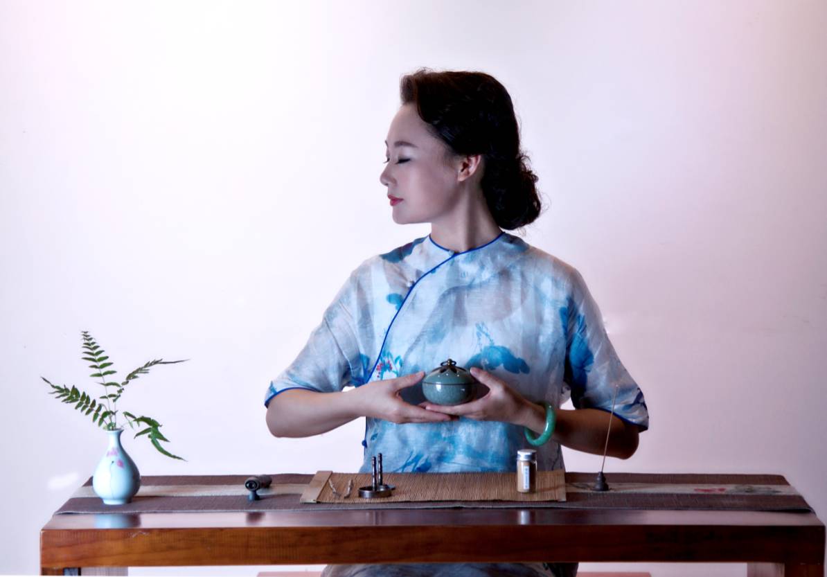 沉香熏香有什么功效与作用,沉香熏香与奇楠熏香区别