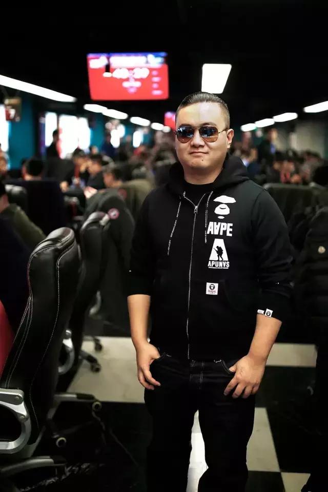 创投圈德扑牌局：万千筹码下的孤独战争｜封面