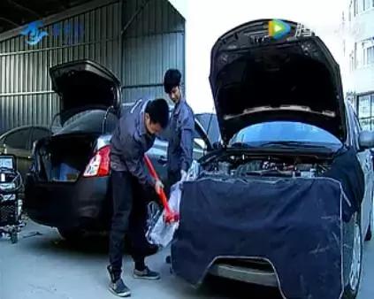 热水能修复汽车的凹坑吗,长安汽车车门凹痕用开水修复