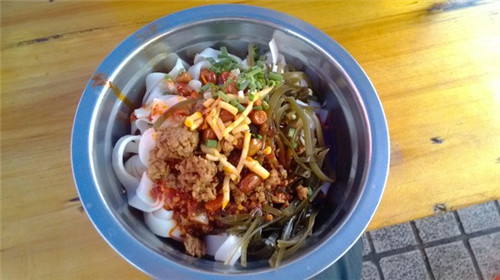 恩施凤凰古城网红小吃,长沙的小吃和凤凰古城一样不