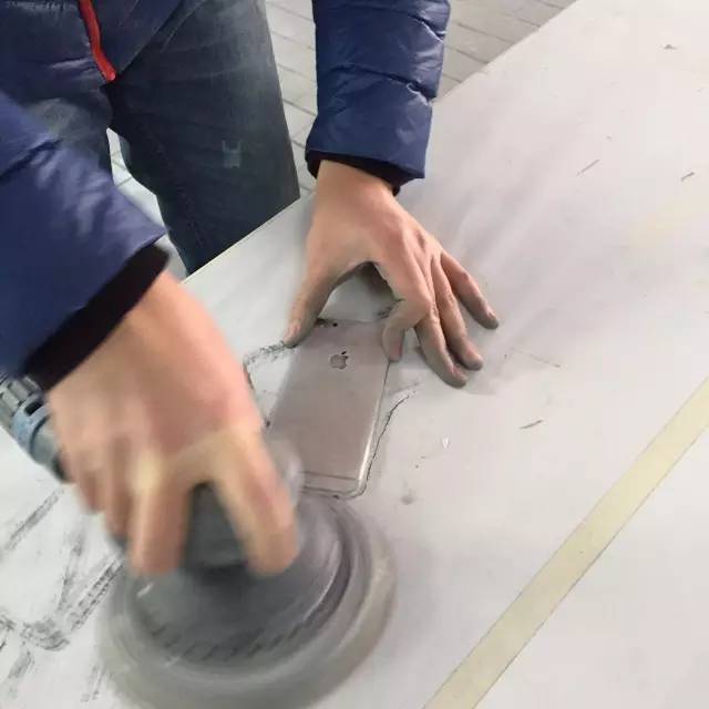 手把手教你打造亮银色的iPhone