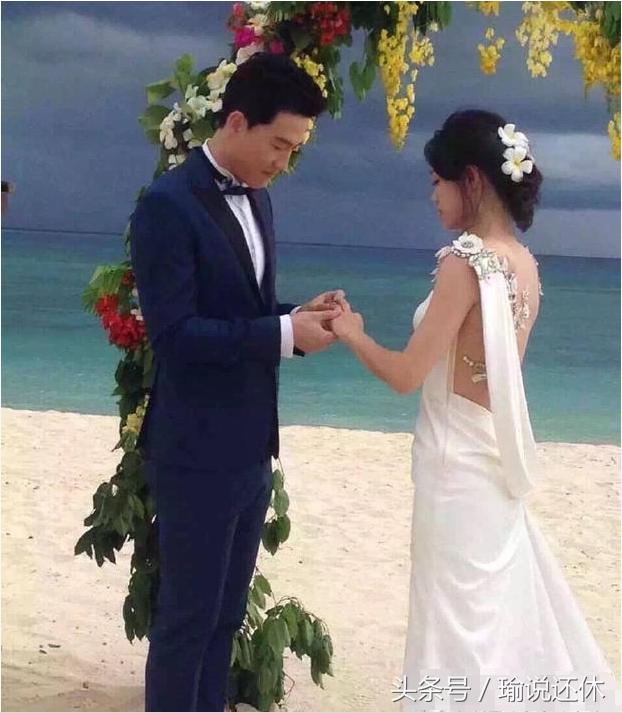 刘翔骑女友戏水，惹恼女权还是道德婊？喷子们叮咬英雄可休矣！