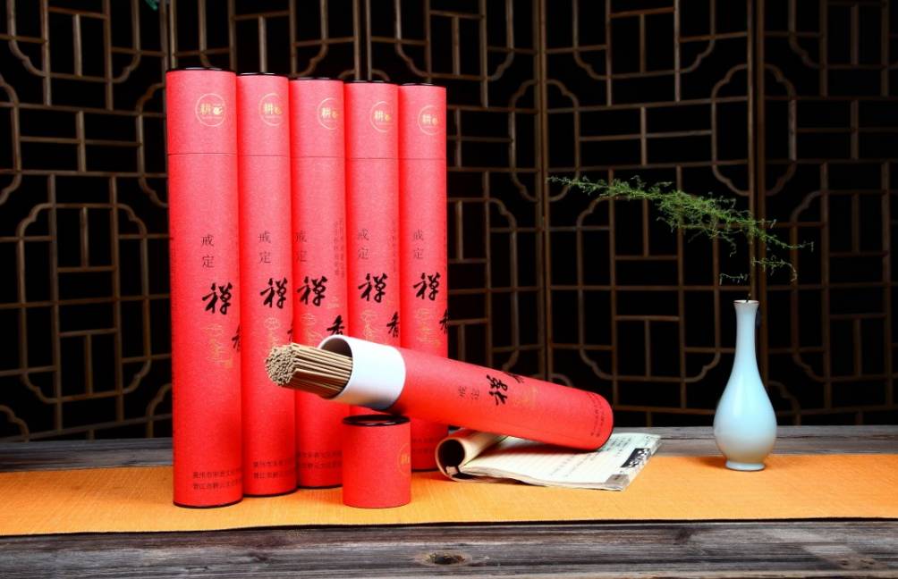 沉香熏香有什么功效与作用,沉香熏香与奇楠熏香区别