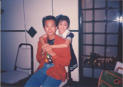 黄家驹的两位姐姐现状,黄家驹一生有几个女朋友