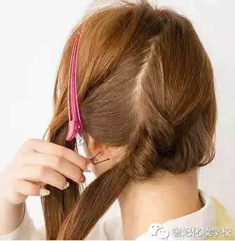 气质半披发编发教程,披发慵懒风编发教程