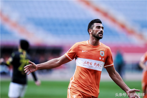 鲁能队史最佳外援佩莱,佩莱禁区鲁能扳回一城