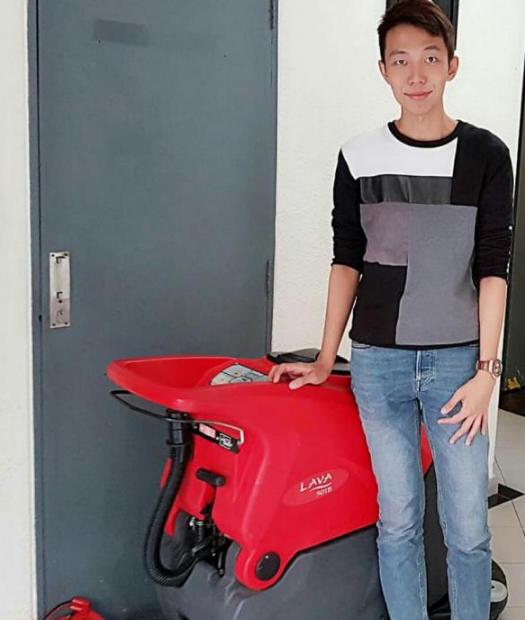 20岁、搞清洁、年入30万？新加坡赚钱有这么任性？