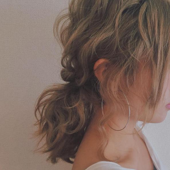 盘发时小碎发多怎么弄好看,发量多碎发少适合的盘发