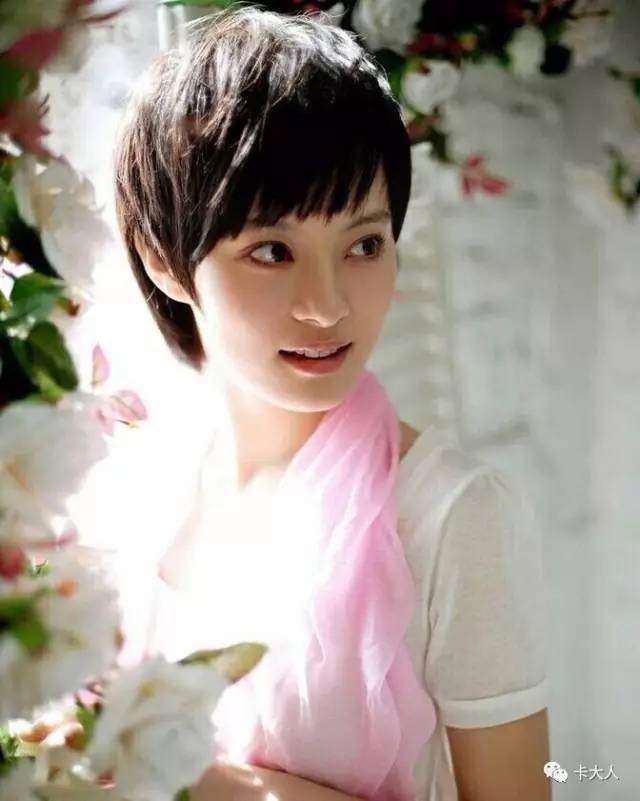 看看有适合你的脸型的一款发型吗,任何脸型都适合的一款发型