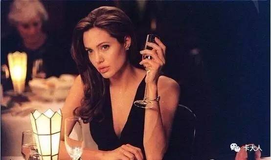 看看有适合你的脸型的一款发型吗,任何脸型都适合的一款发型