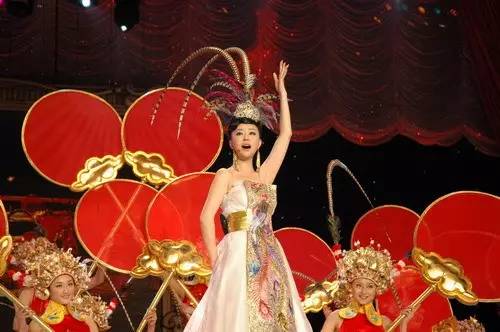 哪一年的春晚最值得看,关注2019春晚