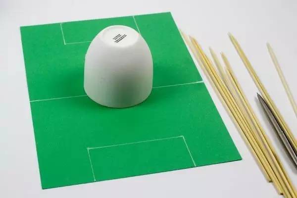 亲子桌面足球游戏,足球桌手工制作大全