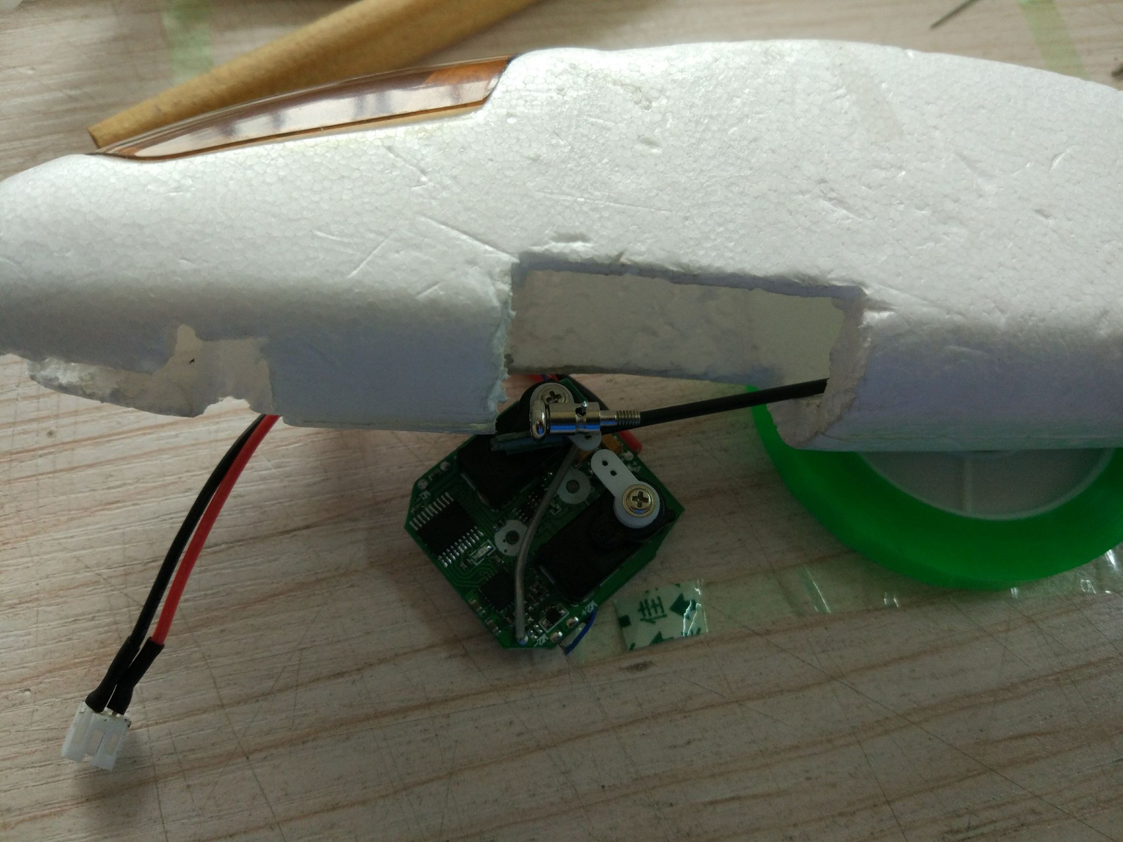 自己做航模小飞机需要哪些东西,怎么制作航模小飞机