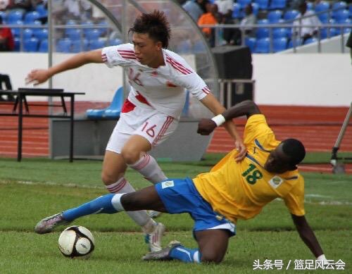 国足天才球员酗酒,国足运动员抽烟喝酒