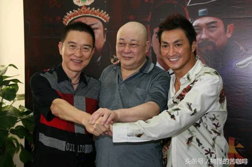 金超群演包青天后来换谁了,金超群因饰演包青天一夜成名