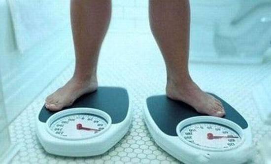 刘烨诺一破门,诺一刘烨扮老