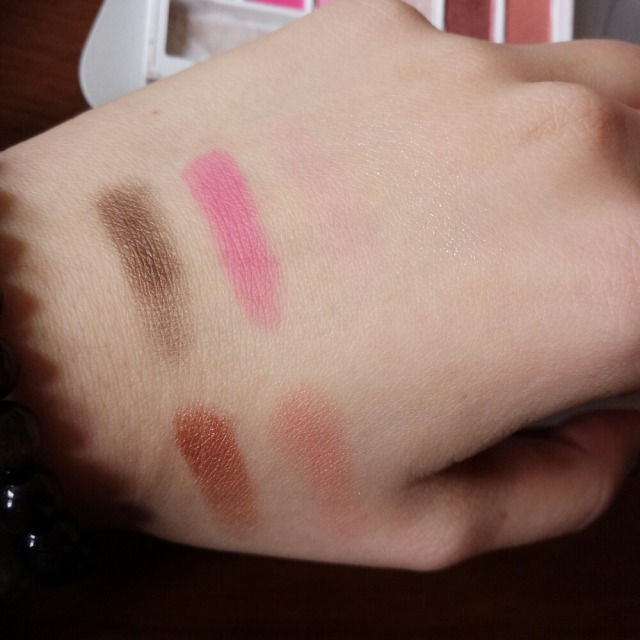 眼影盘网红爆款大地色粉色系,哑光大地色平价眼影盘推荐