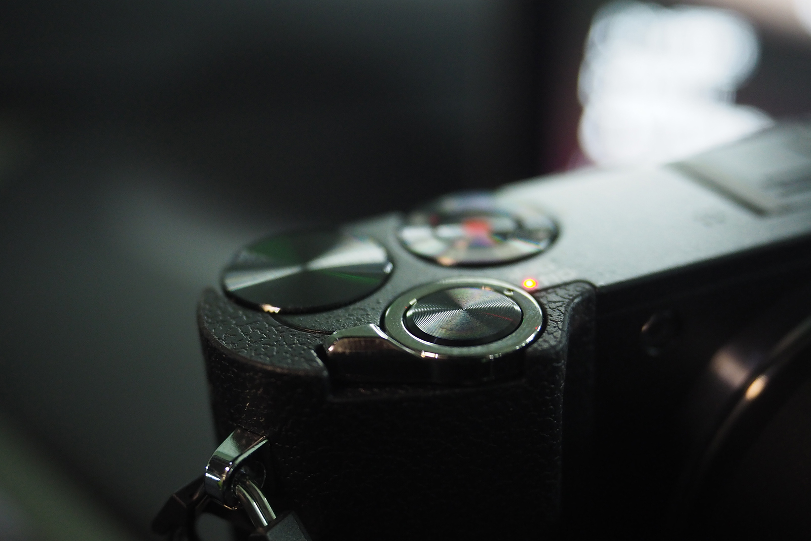 M4/3微单系统中，最适合摄影旅行的三款便携相机