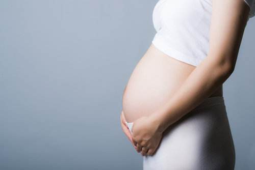 孕晚期37周左右，易发生“胎膜早破”，孕妈咪一定要好6点警惕