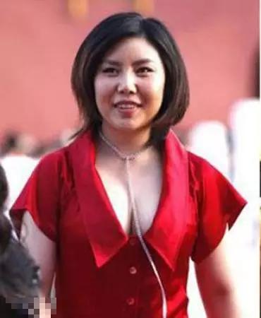 十年对比惊人！为什么说超女是所整形院，看了她们的脸你就知道了