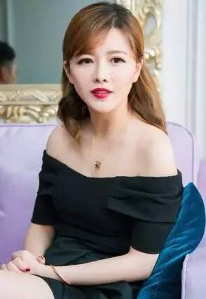 十年对比惊人！为什么说超女是所整形院，看了她们的脸你就知道了