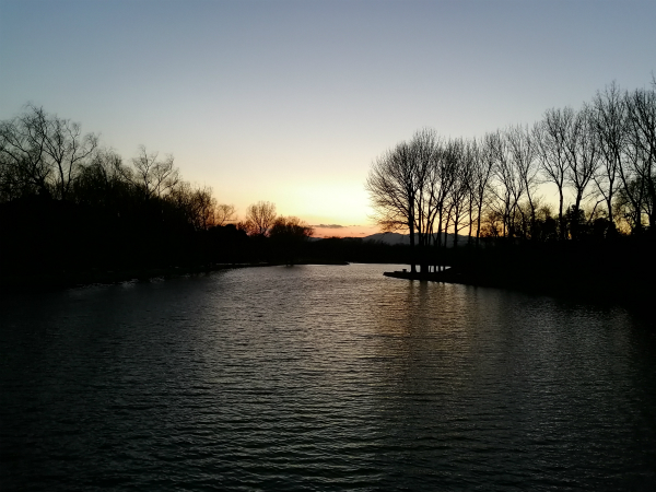 光荣v9手机评测视频,光荣v9测评对比光荣8x