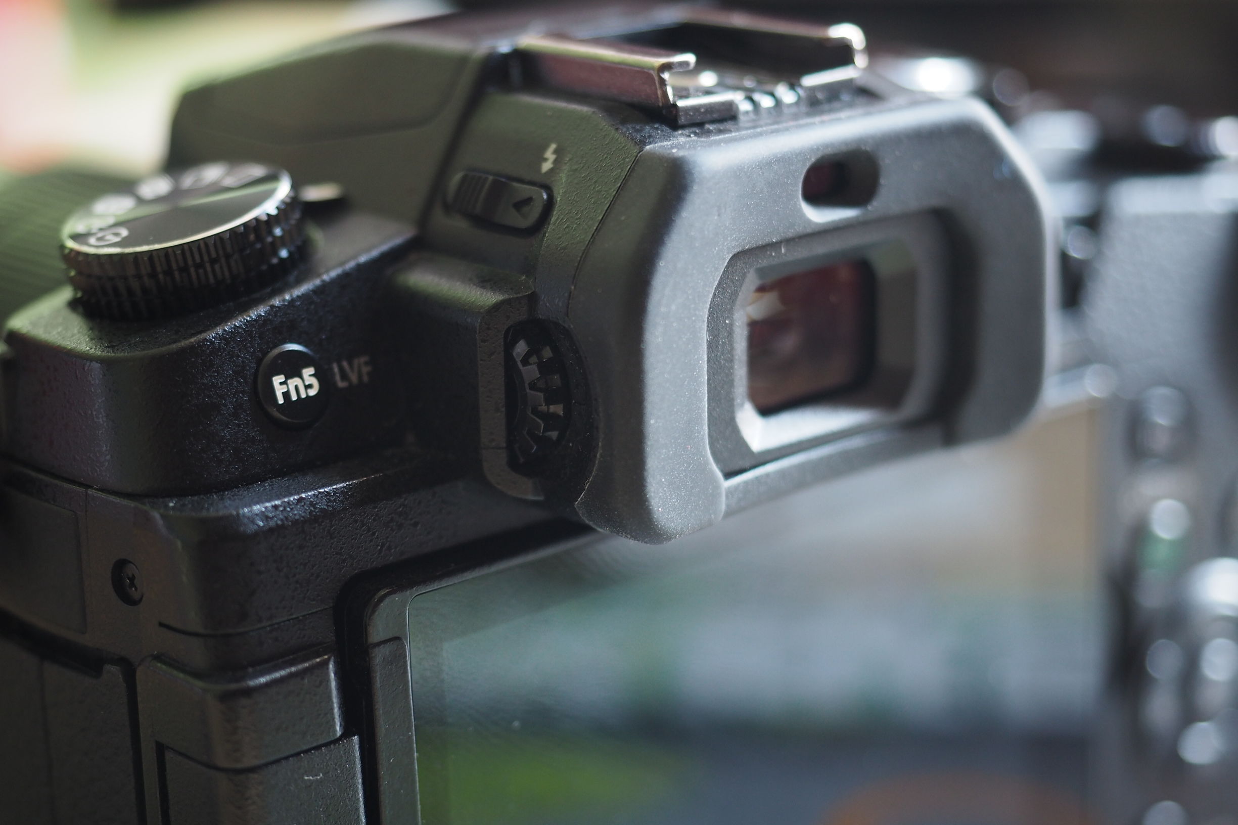 M4/3微单系统中，最适合摄影旅行的三款便携相机