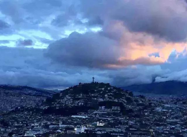 这才是旅行的样子，从亚洲至南美洲，他比我们多了点勇气和决心