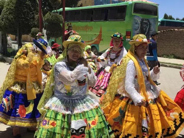 这才是旅行的样子，从亚洲至南美洲，他比我们多了点勇气和决心