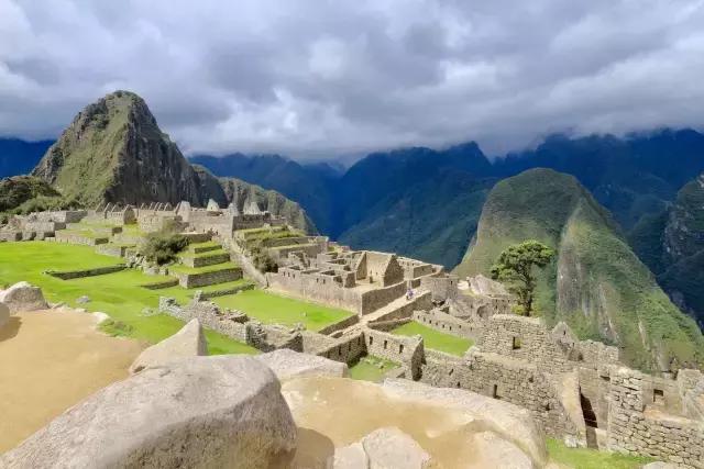 这才是旅行的样子，从亚洲至南美洲，他比我们多了点勇气和决心