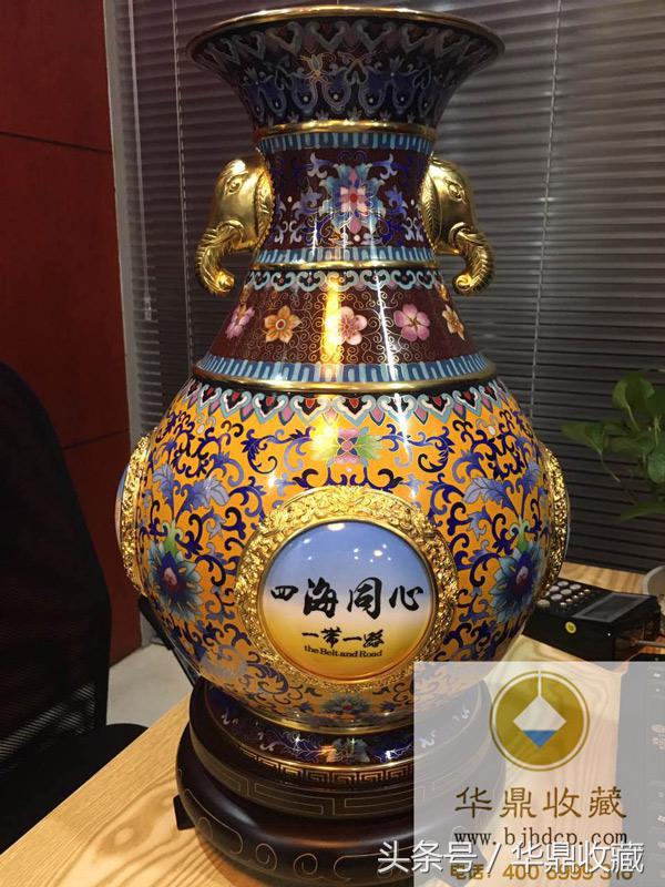 一带一路国礼四海同心景泰蓝赏瓶简介