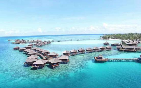 阳春三月，小萌高管们受邀齐飞诗巴丹参加“马布海洋日”~