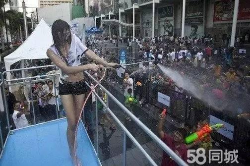 泰国泼水节真的很狂欢,泰国泼水节该去哪玩
