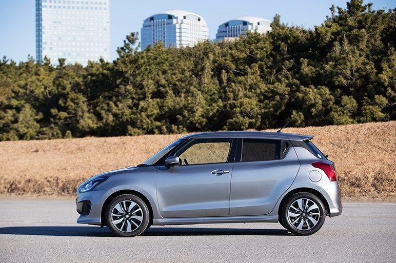 铃木雨燕2024款沉浸式体验,铃木雨燕1.5装机械增压