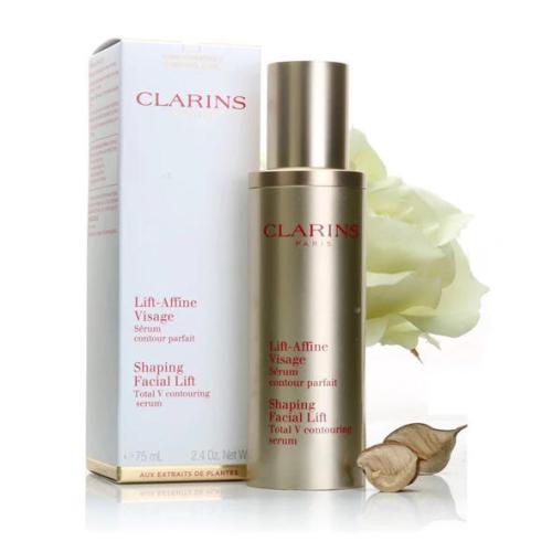 让肌肤光滑晶莹剔透用什么精华液,女生必备精华液紧致抗皱