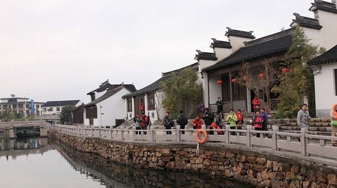 陆巷古村第一村,太湖陆巷古村的介绍