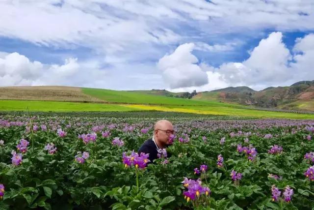 这才是旅行的样子，从亚洲至南美洲，他比我们多了点勇气和决心