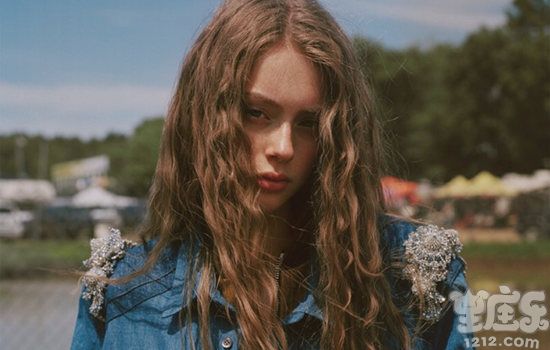 十二星座男生驾驭不了的星座女,12星座男抵抗不了这些举动