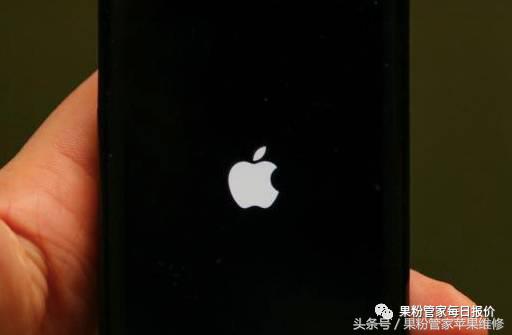 iphone手机突然黑屏打不开了,iphone12突然黑屏
