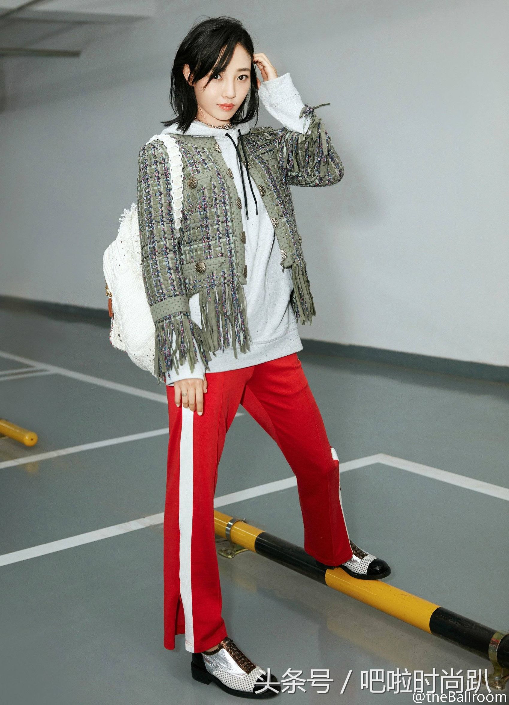 马思纯林允周冬雨,林允穿白色短裤