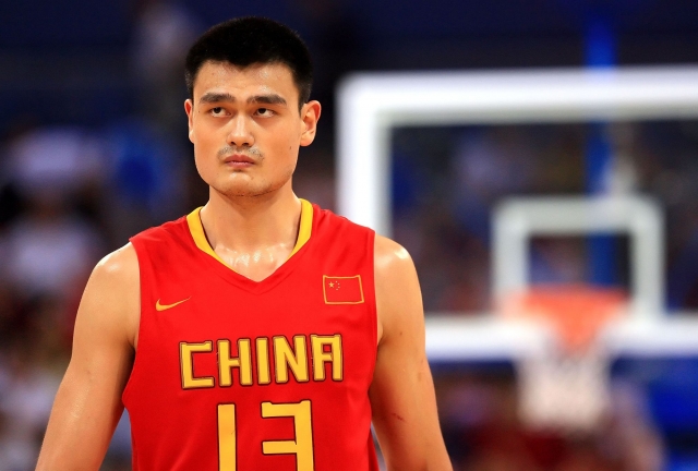 舍我其谁，勇挑重任！姚明当选中国篮协主席，这下压力都在中国足球那边了……