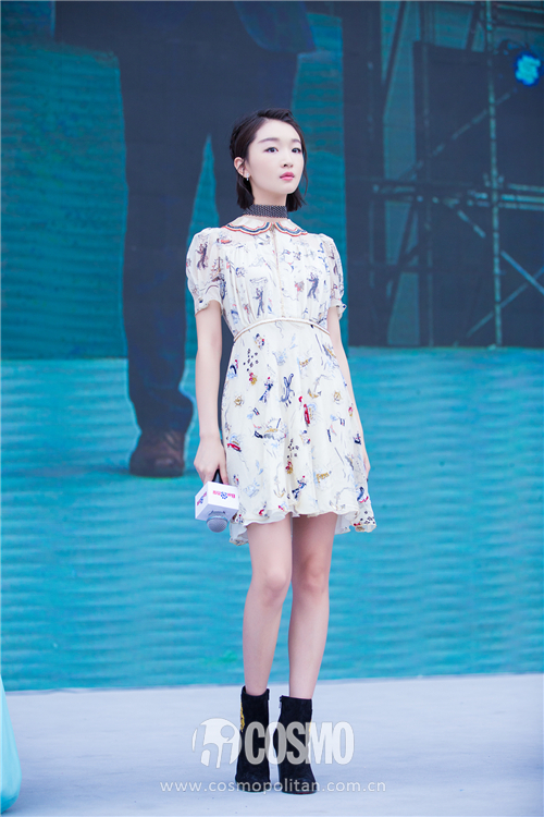 腿不够长可以尝试高腰裙,小短腿救星高腰半身裙优化身段