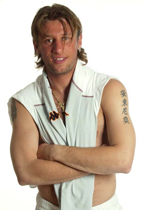 足球明星纹身最多的,足球明星纹身最多的是谁