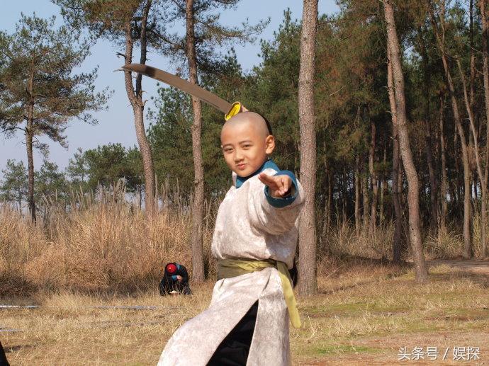 倾世皇妃霍建华扮相,为什么倾世皇妃霍建华是特别出演