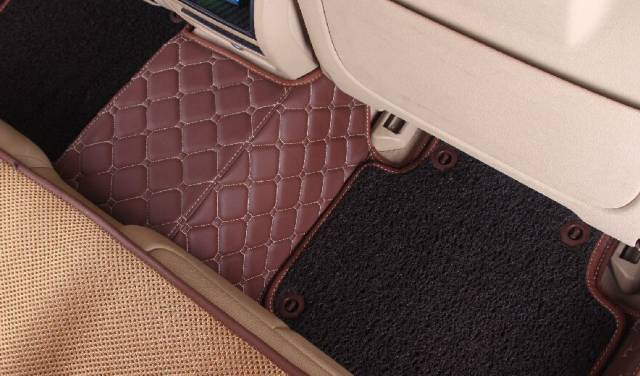 丝圈脚垫和地毯脚垫哪个好,丙纶脚垫和丝圈脚垫哪个好